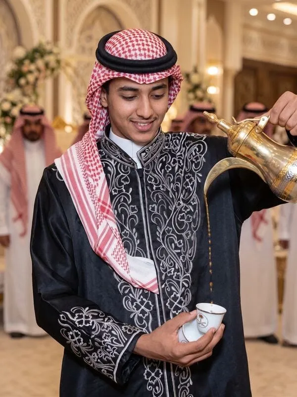 قهوجي وصباب في الرياض